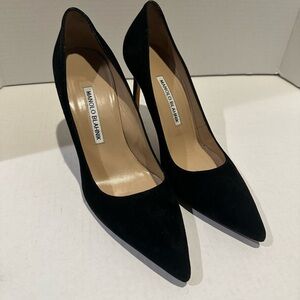 Manolo Blahnik Black Suede Pointed Toe Stiletto Pumps
